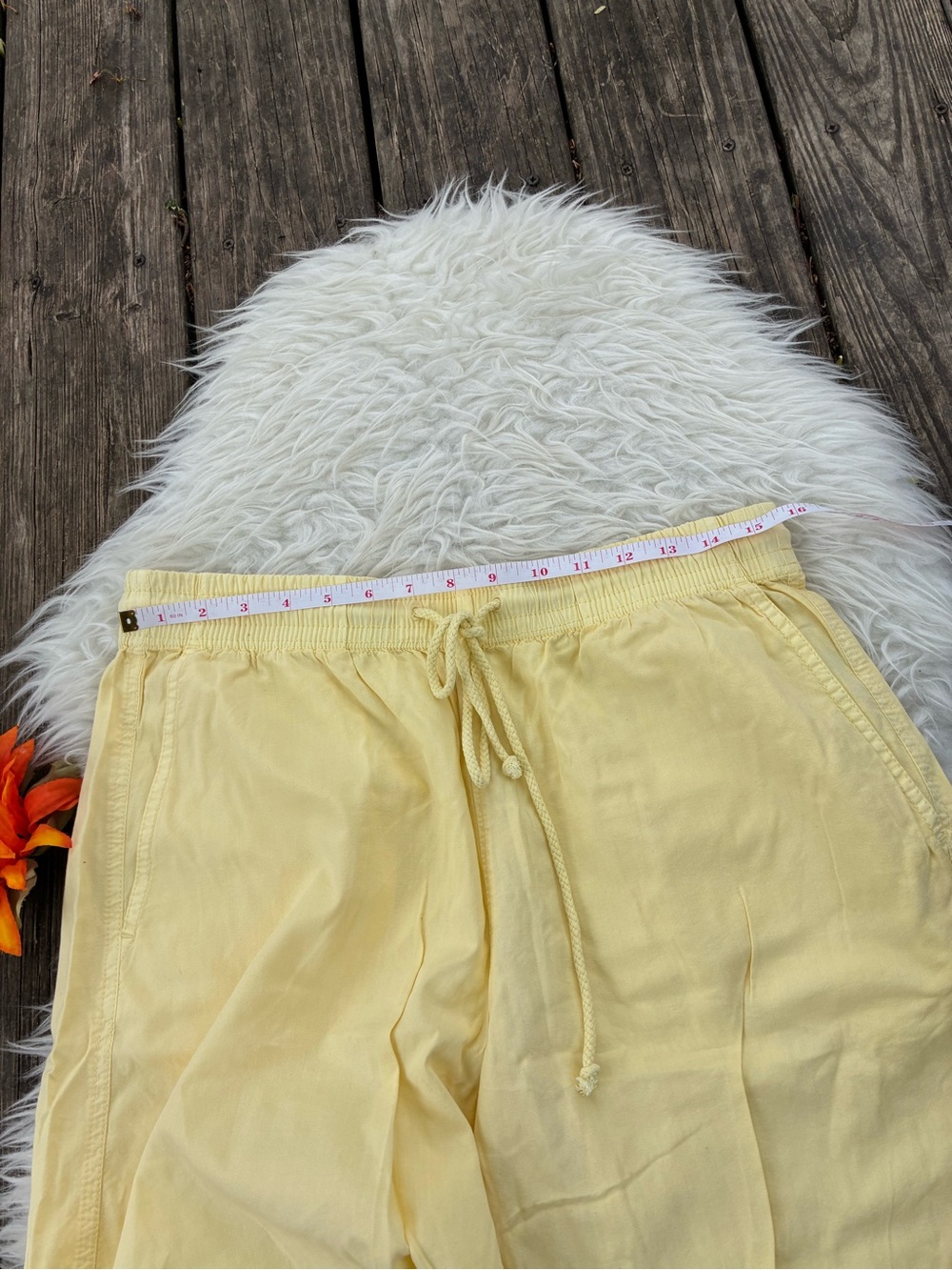 🌺NWT Free People Saylor Yellow Drawstring Bermuda shorts🌺 - Picture 10 of 13